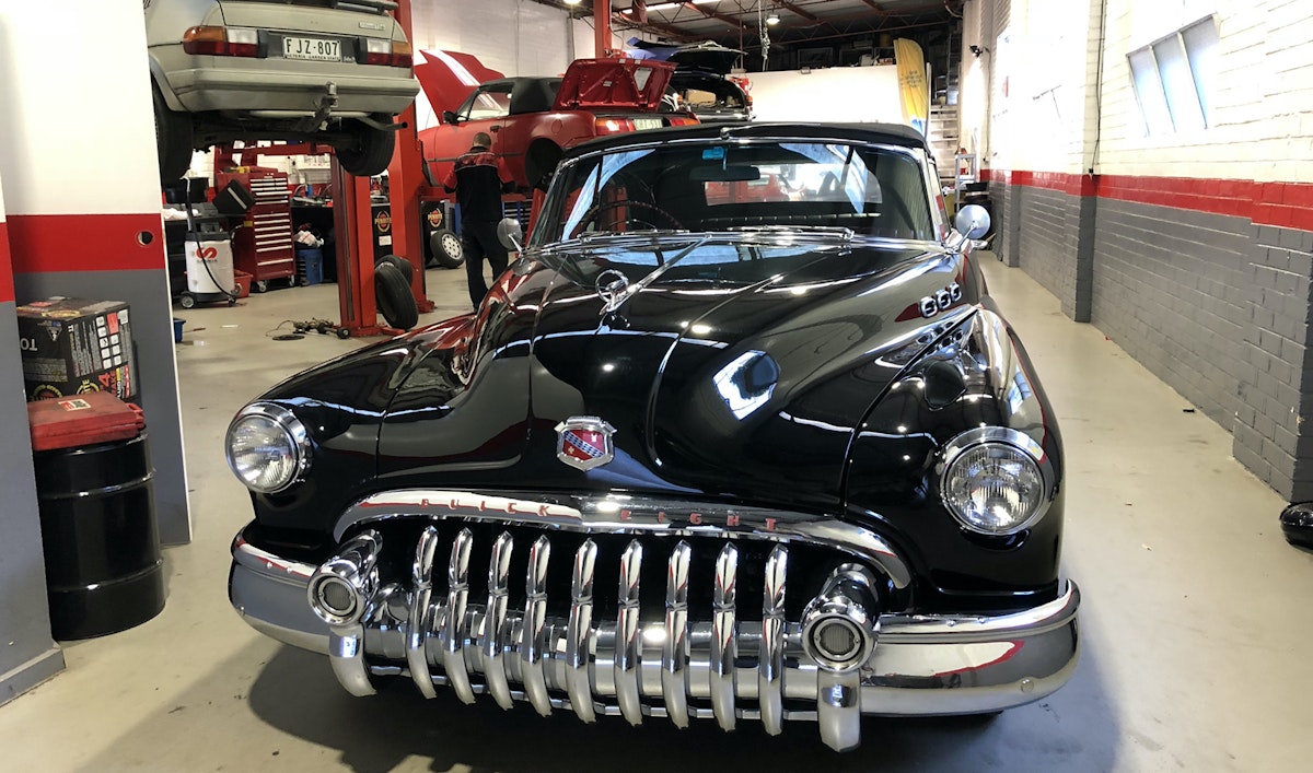 The 'Buick Eight' or 'Super Eight' due to the engravement on the grille, is a full-sized automobile produced by Buick from 1940to 1958. All fitted with a Straight-8 engine. A real pleasure to work on.